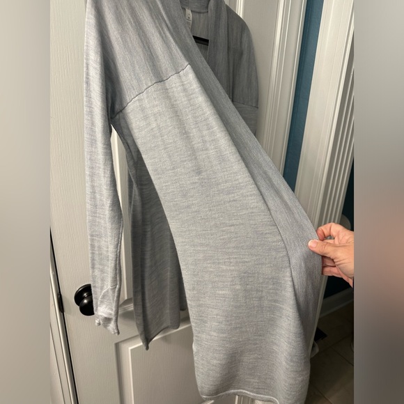 Lululemon Blissful Zen Merino Wool Thumbhole Sweater Cardigan Jacket, Size 8 - Picture 11 of 13